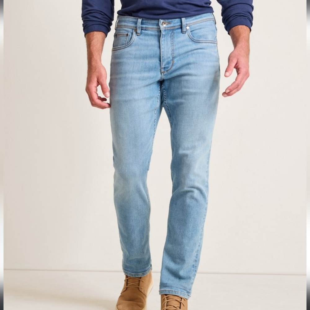 Tommy Bahama Men’s Standard Straight Leg Blue Jeans Size 36/34